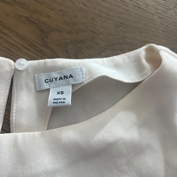 Cuyana 4-ply Crepe Silk Top - Picture 2 of 3